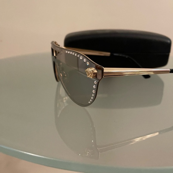 Versace Medusa 60mm Crystal Shield Sunglasses - Picture 4 of 4